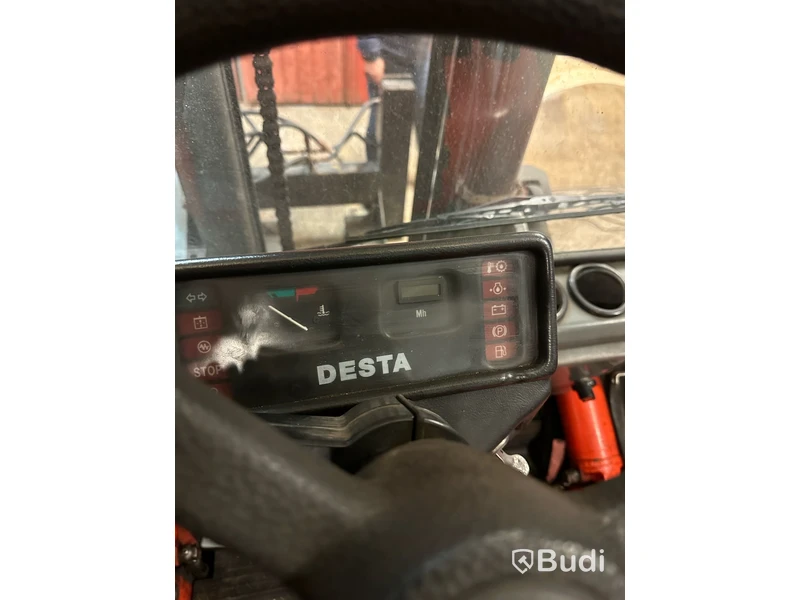 Desta 3,5 t dieseltruck ifrån 2002