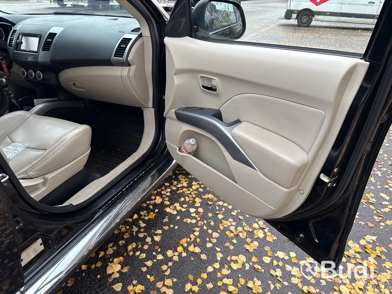 Citroën C-Crosser 2.2 HDi (156hk) -2008