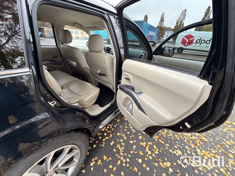 Citroën C-Crosser 2.2 HDi (156hk) -2008