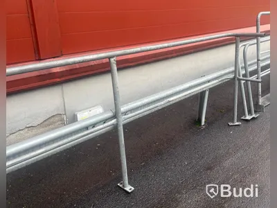 Stålbarriärer, grå