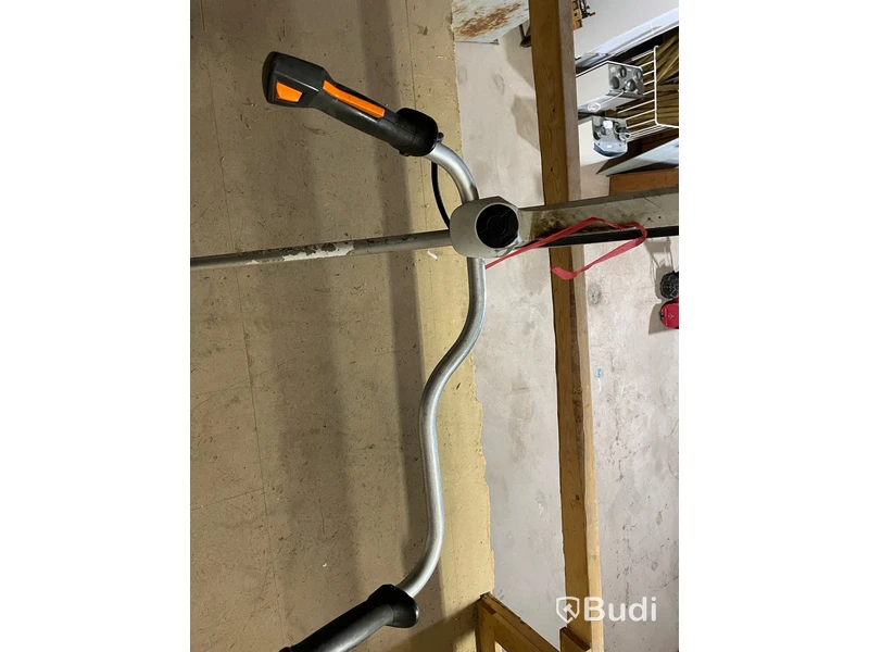 2 st Stihl, röjsåg och häcksax, Startar ej