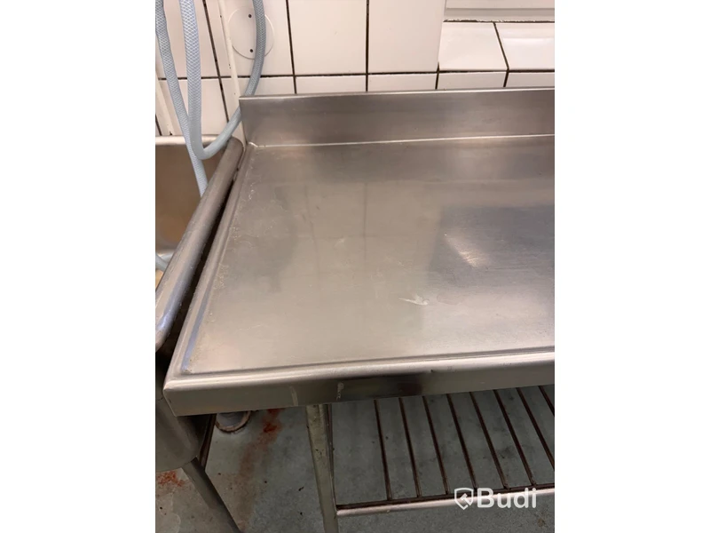 Rostfri arbetsbänk