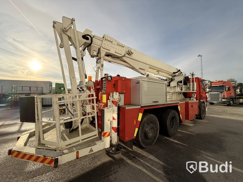 Brandbil med stege DAF CF 75.310