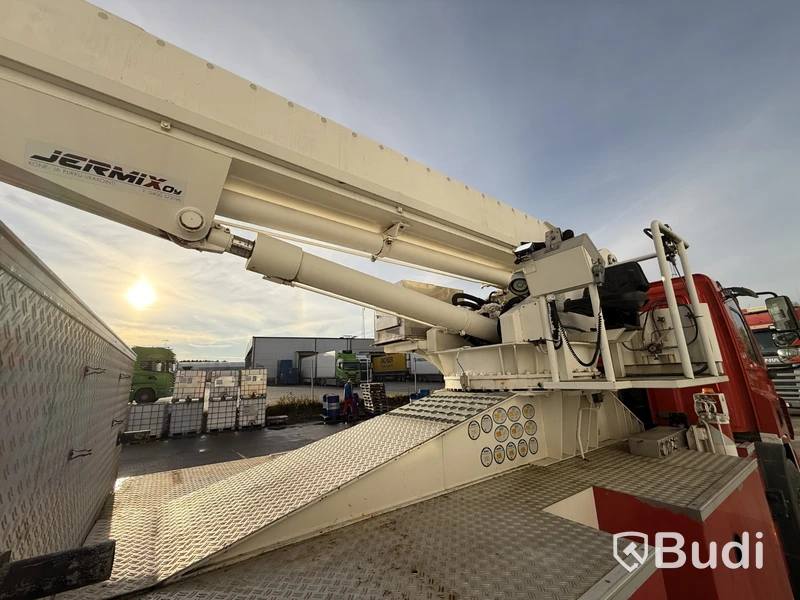 Brandbil med stege DAF CF 75.310