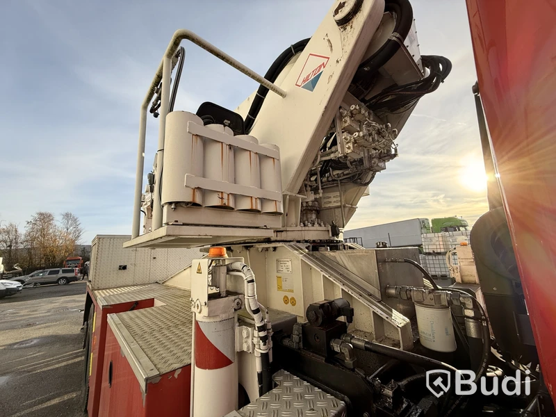Brandbil med stege DAF CF 75.310