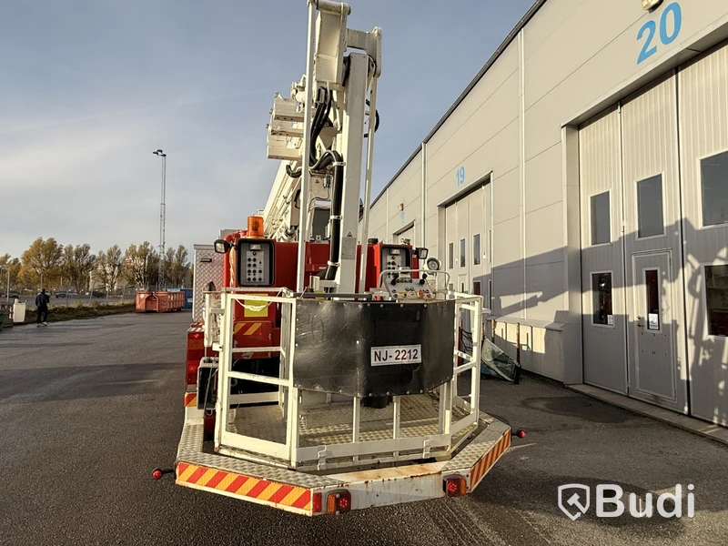 Brandbil med stege DAF CF 75.310