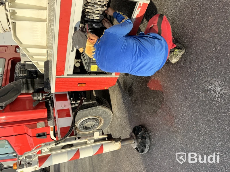 Brandbil med stege DAF CF 75.310