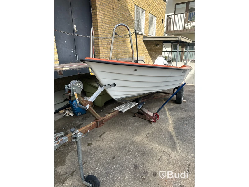 Båt Crescent 500, med trailer