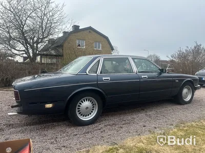 DAIMLER / JAGUAR XJ40 -1989