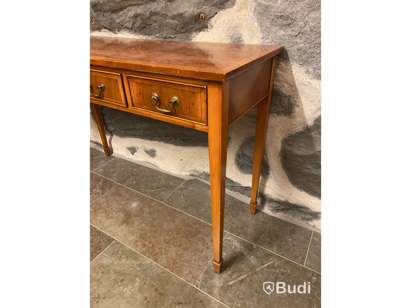 Sideboard Reprodux England
