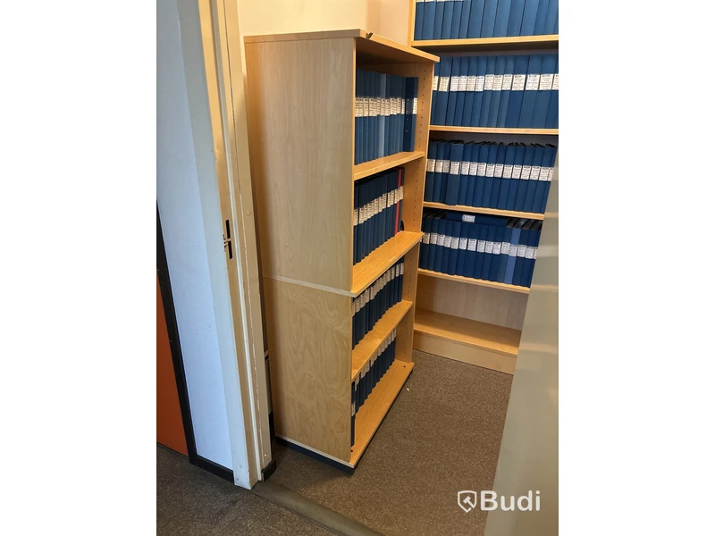 4 st. bokhyllor, ljus trä