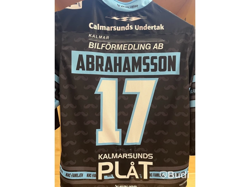 #17 Abrahamsson - Mustaschkampen