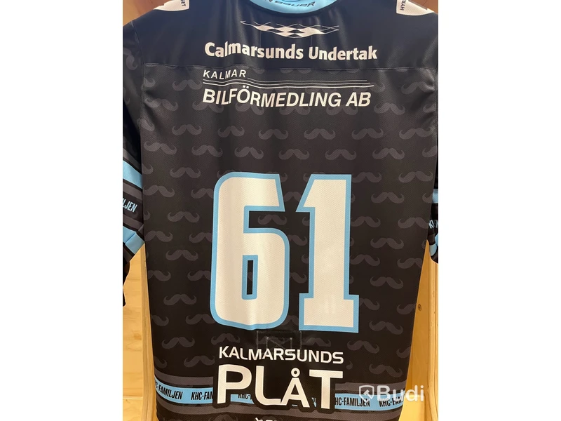 #61 Laz - Mustaschkampen