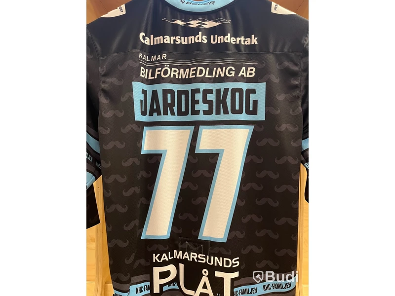 #77 Jardeskog - Mustaschkampen