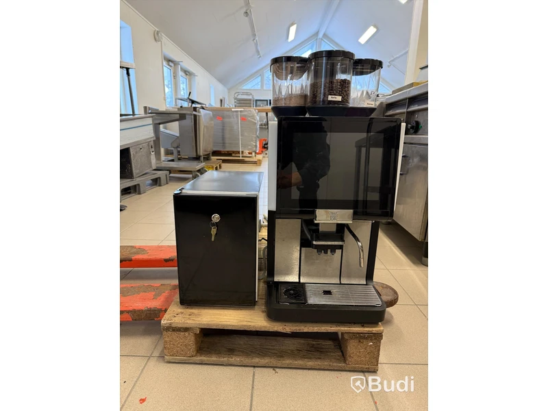 WMF 1500S Automatisk kaffemaskin med mjölkkyl