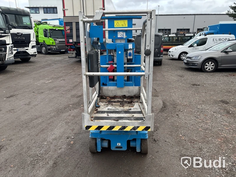 Pelarlift Genie GR-15 Runabout