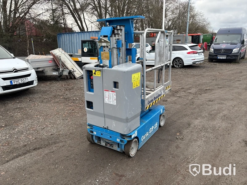 Pelarlift Genie GR-15 Runabout