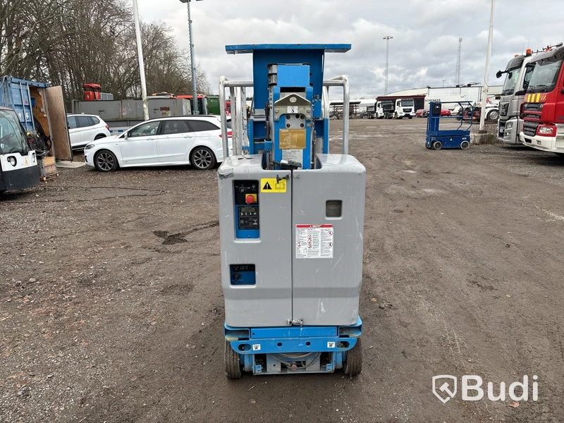 Pelarlift Genie GR-15 Runabout
