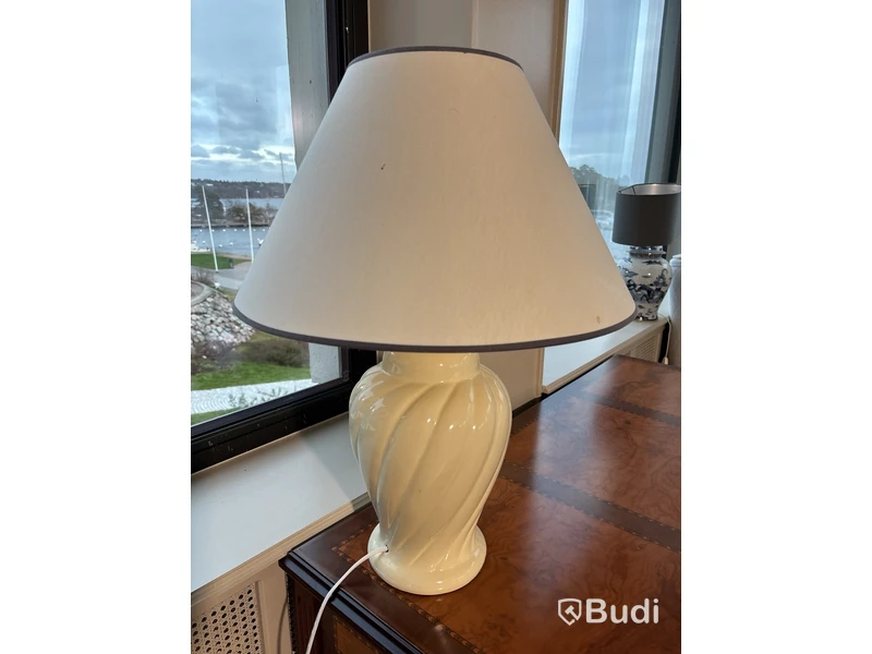 Lampa
