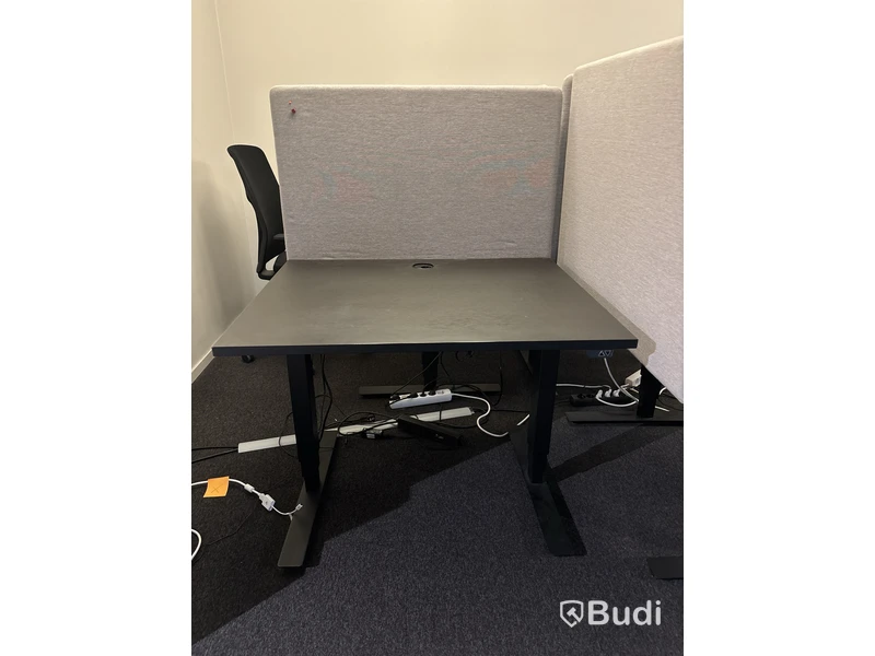 Höj och sänkbart skrivbord, EFG