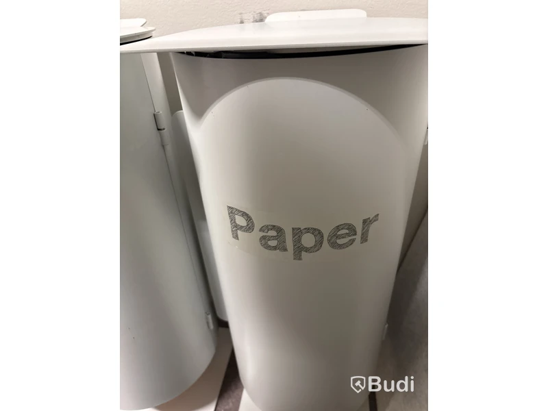 2 st. Papperskorgar