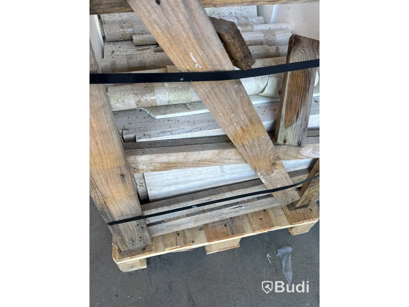 Parti med stenplattor, Marble Designs