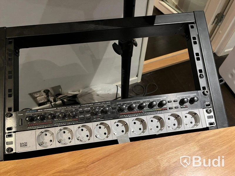 Alesis 3630 Compressor