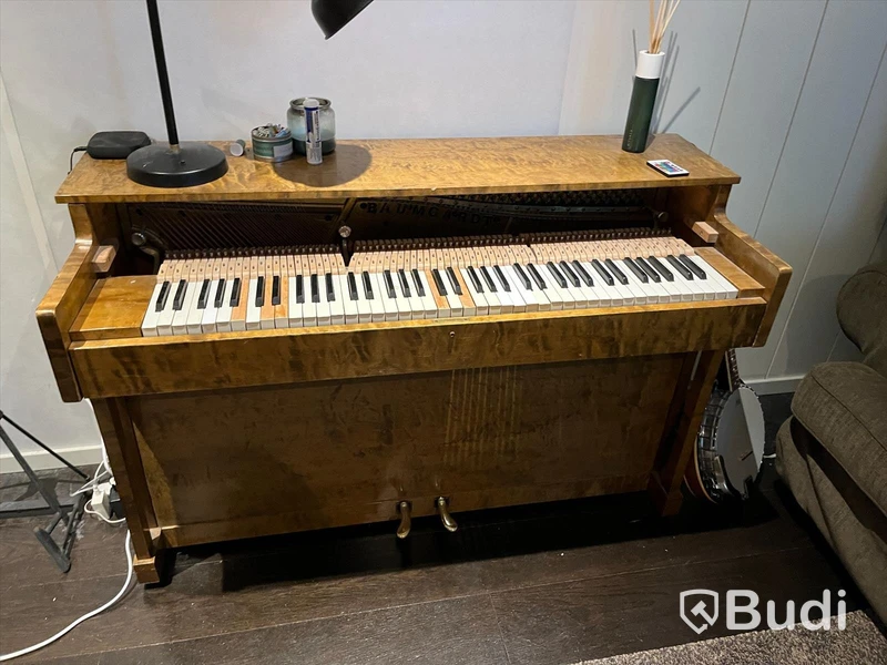 Mindre piano 130 cm bredd