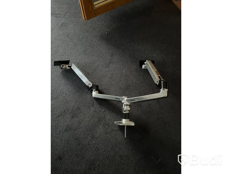 Ergotron dämpad arm för dubbla skärmar. Saknar skruvfot