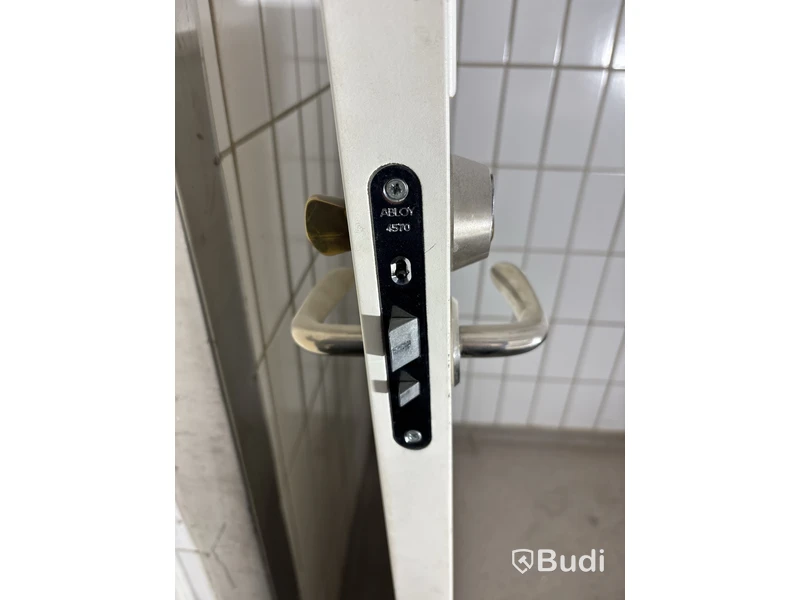 Innerdörr med fönster