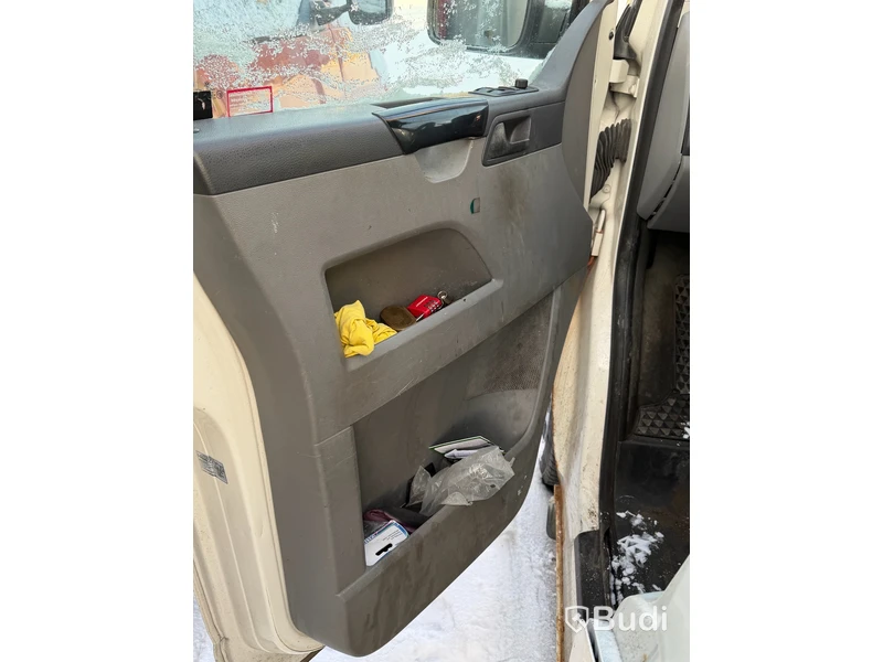 Skåpbil Volkswagen Transporter 2.5 -2008 | Med innehåll | Reparationsobjekt
