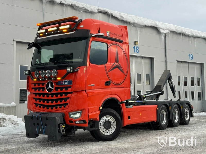 Tridemväxlare Mercedes-Benz Arocs 3758 -2023 | JOAB 24 ton | Plogutrustad