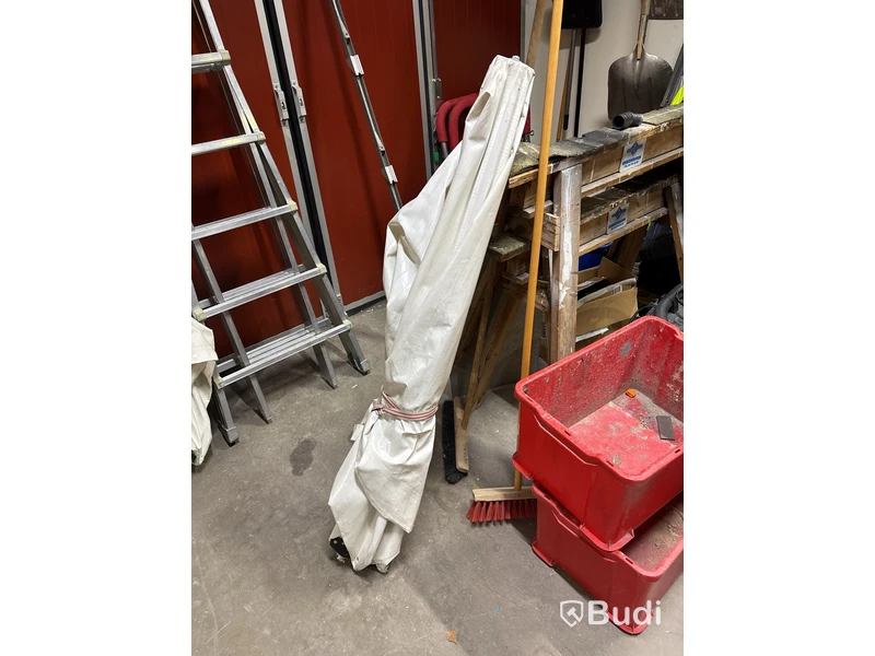 1 st Fönsterparaply med ställning