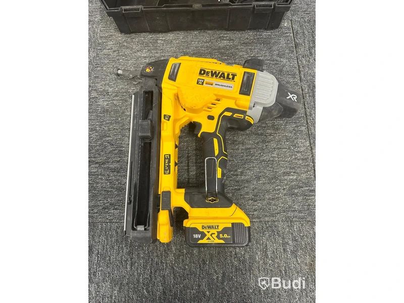 Spikpistol DEWALT DCN890N, ink batteri & laddare