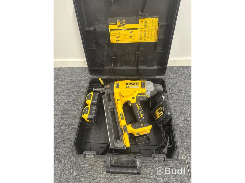 Spikpistol DEWALT DCN890N, ink batteri & laddare