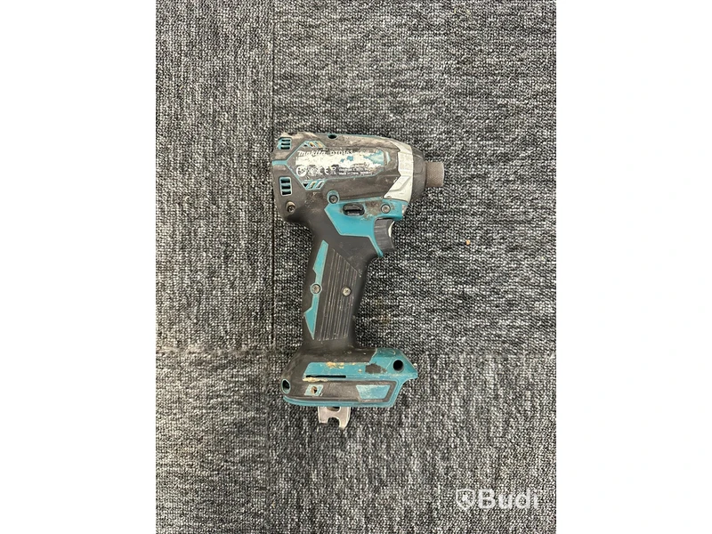 Skruvdragare Makita DDF 484 & slagskruvdragare Makita DTD 153