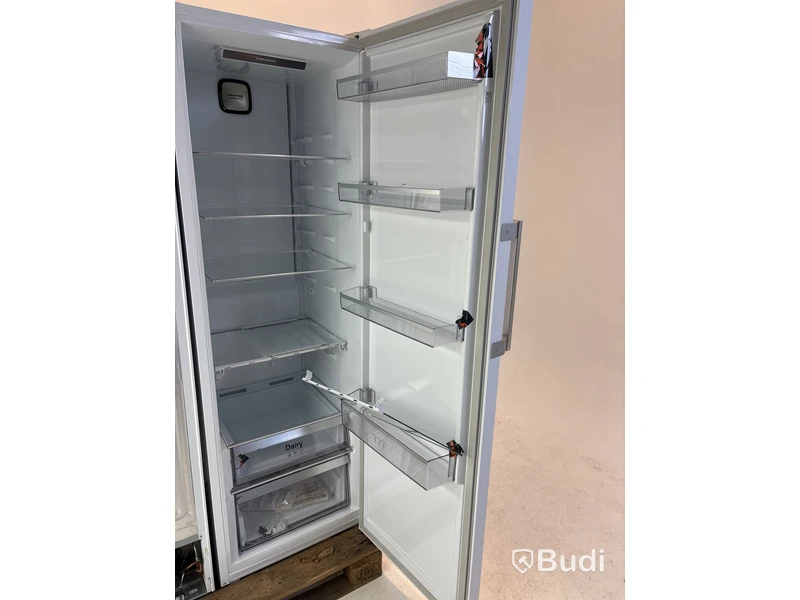 Kylskåp Grundig, GLRN 66820 W