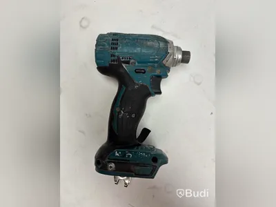 Parti med diverse verktyg Makita
