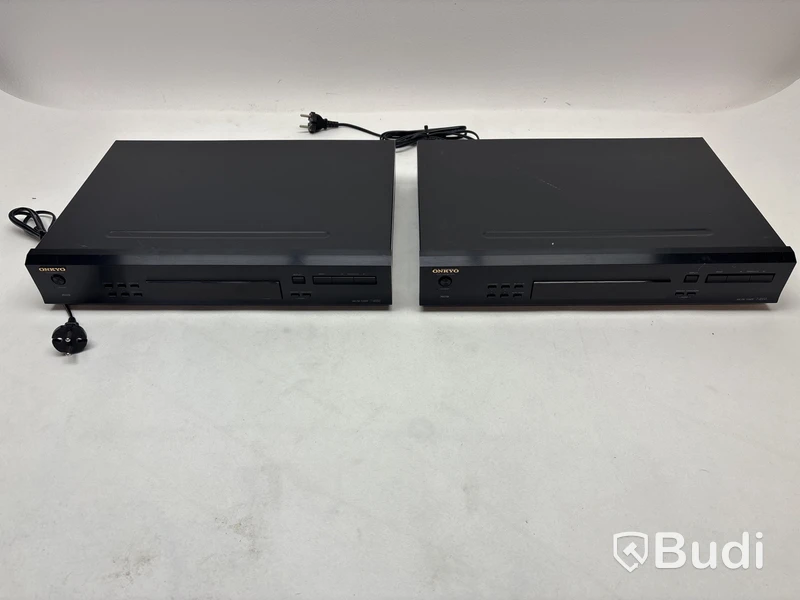 2 st. AM/FM-tuner Onkyo, T-4555