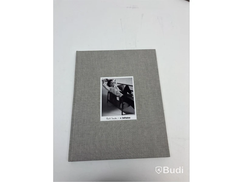Parti med diverse böcker / coffee table books