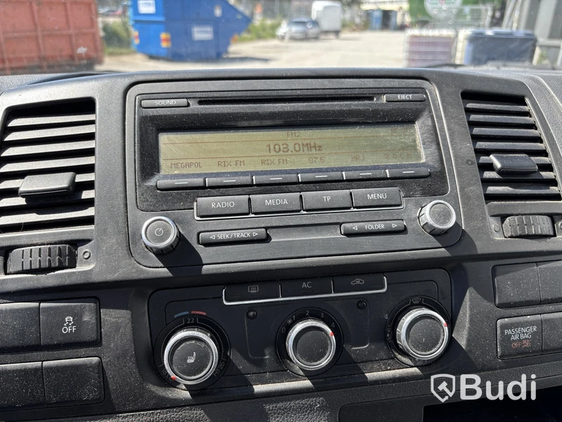 Flakbil Volkswagen Transporter 2.0 TDI -2011 | Tipp