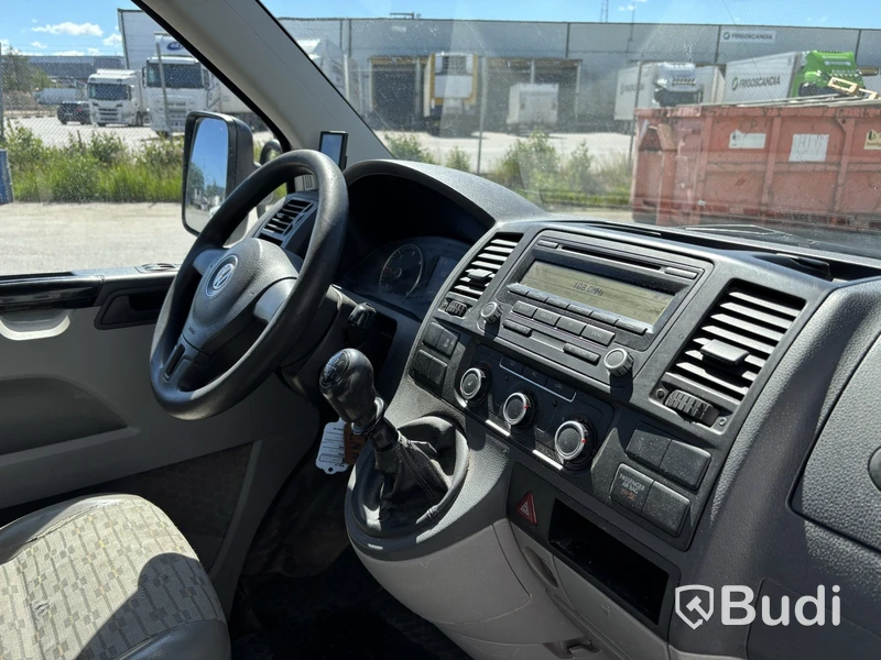 Flakbil Volkswagen Transporter 2.0 TDI -2011 | Tipp