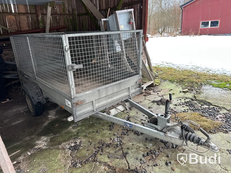 Släpvagn Thule M0750 med gallergrind, tippbart