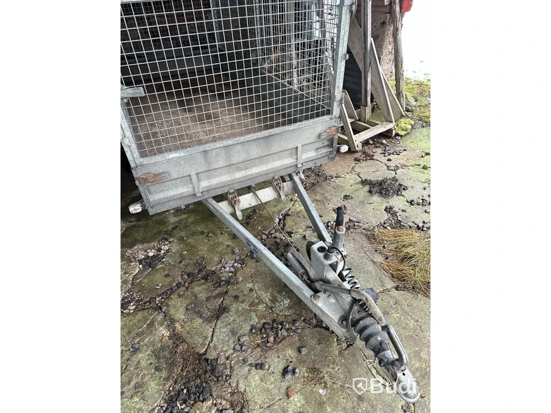 Släpvagn Thule M0750 med gallergrind, tippbart