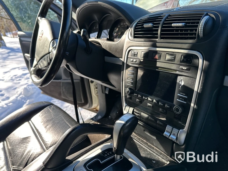 PORSCHE CAYENNE -2009 | DIESEL SUV