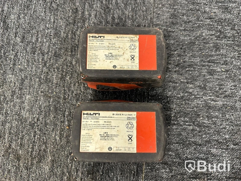 Batteriladdare Hilti C 4/36-ACS och 8st litiumjon batterier