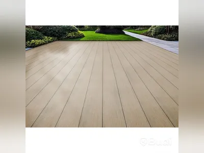 Komposittrall Kirkedal, Heimdal, ek/hardwood, 22x300x6000 och 22x130x6000 mm.
