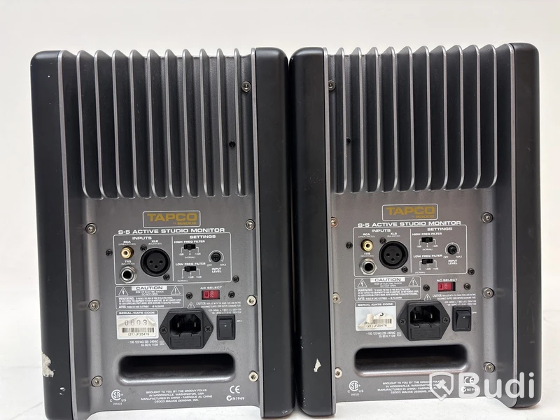 2 st. Högtalare Tapco S•5 inkl. stativ