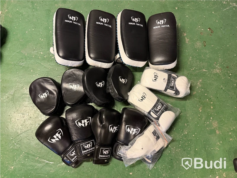 Boxningsset #1 - Nordic Fighter, handskar och mittsar