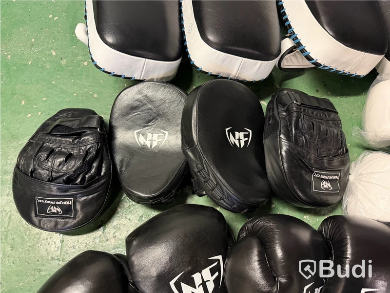 Boxningsset #1 - Nordic Fighter, handskar och mittsar
